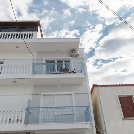 Argyri's Sea View לימנאס