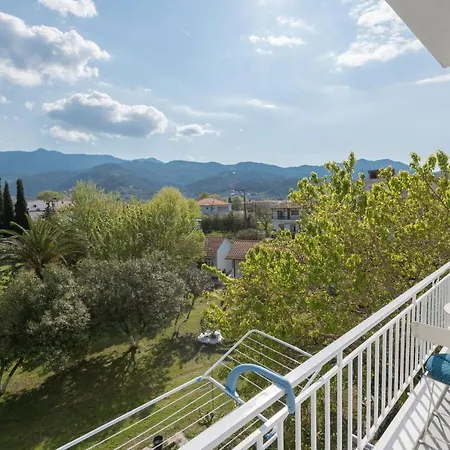 Argyri's Sea View * לימנאס